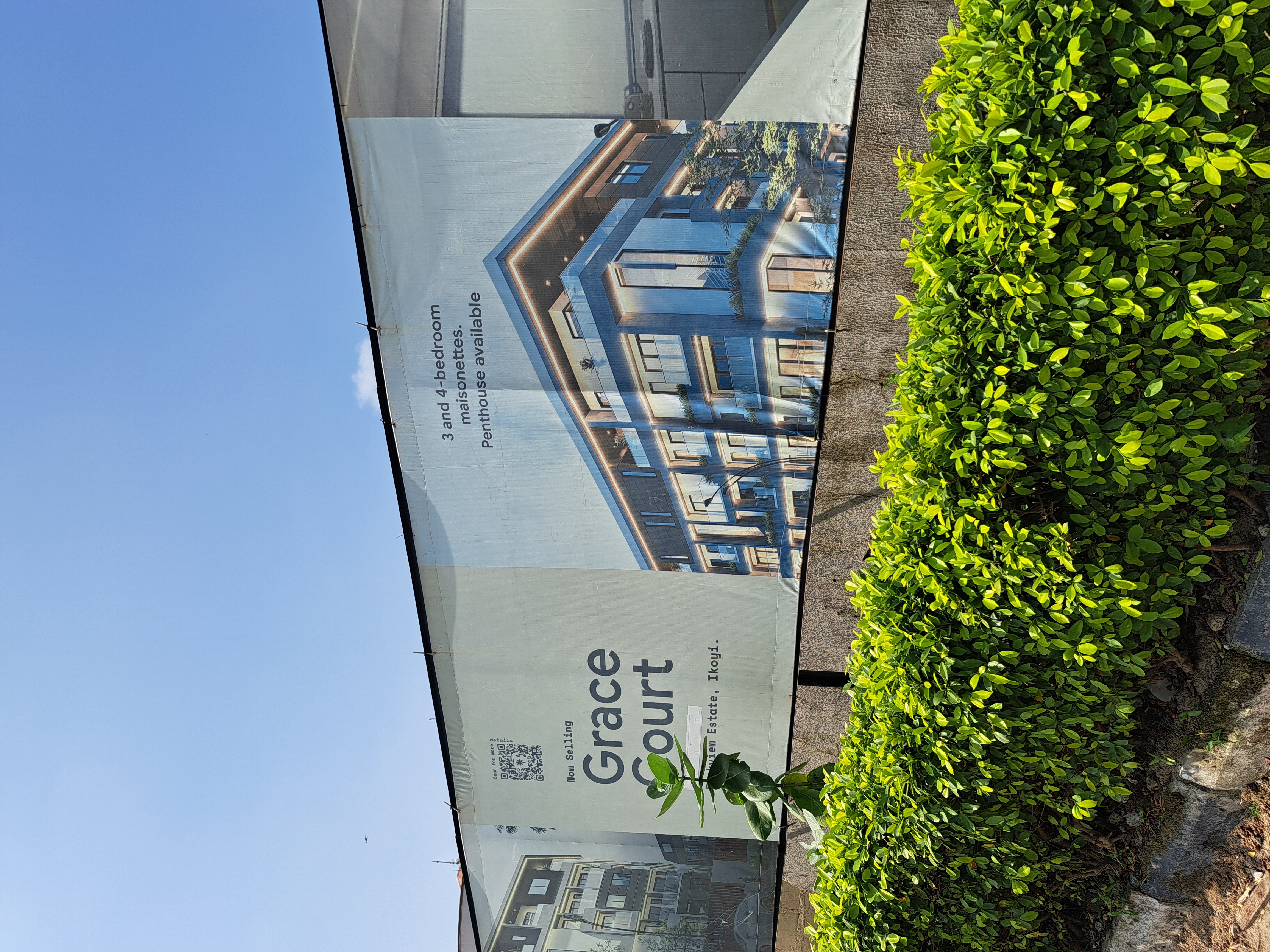  3 bedroom Grace court maisonette