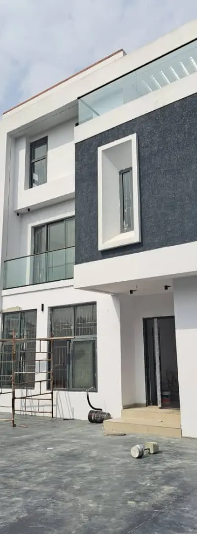 5-bedroom Detached in PARKVIEW, IKOYI