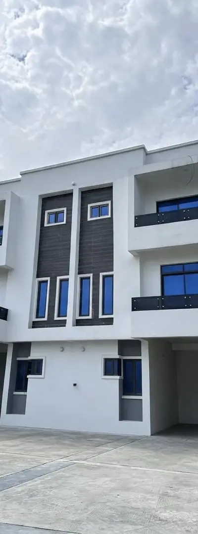 4-bedroom Semi-Detached in Ikate, Lekki Lagos